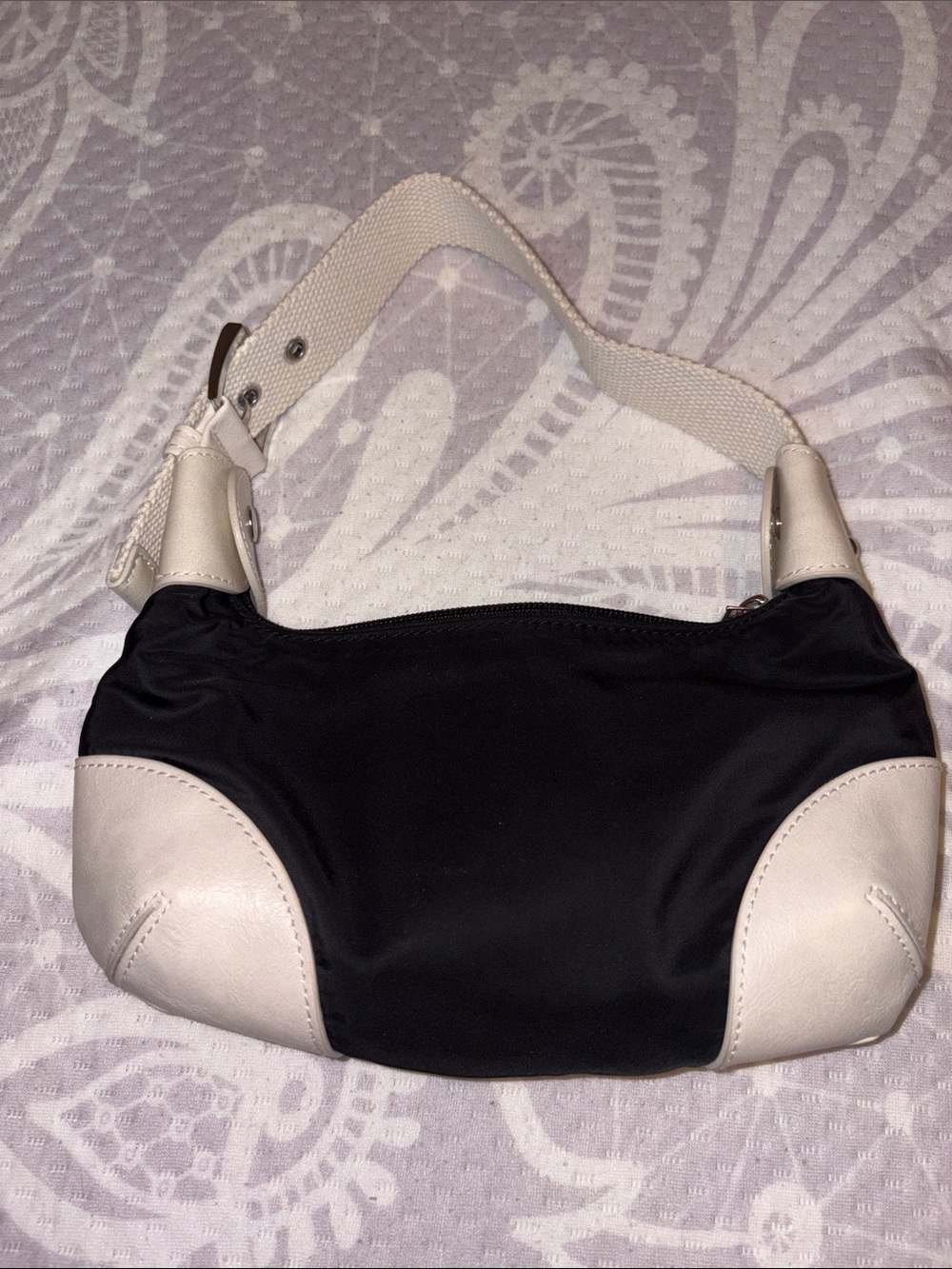 Brandy Melville NWOT Black and Cream Purse